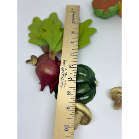 Vintage Mid-Century Vegetable Kitchen Wall Decor | Set of 3 Retro Resin Plaques - Picture 7 of 10